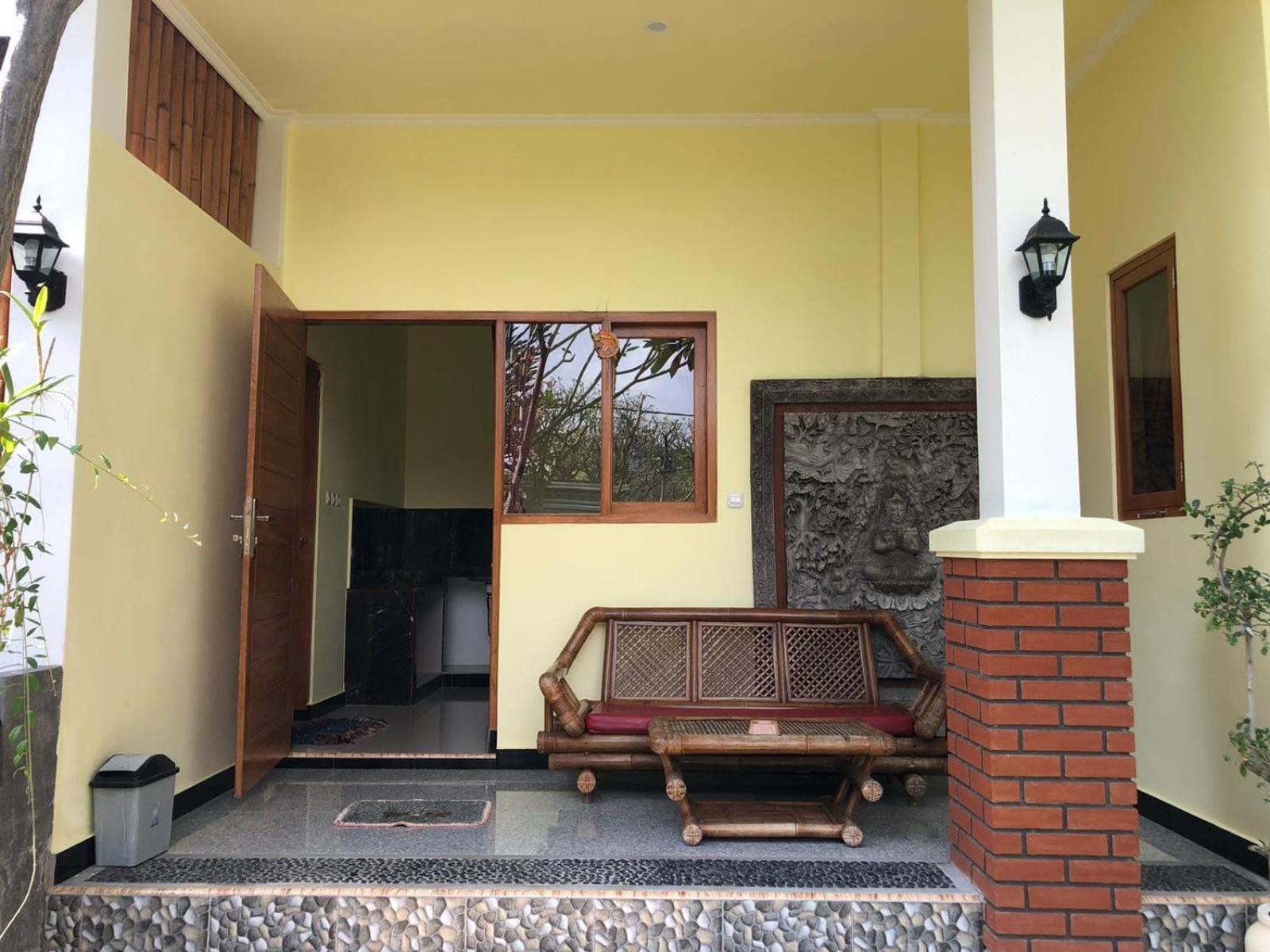 Отель Puri Mandhara Lovina Экстерьер фото