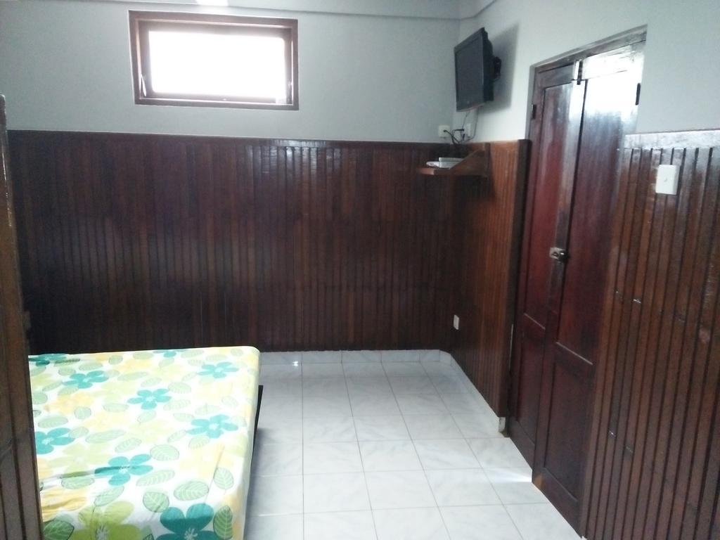 Отель Puri Mandhara Lovina Экстерьер фото